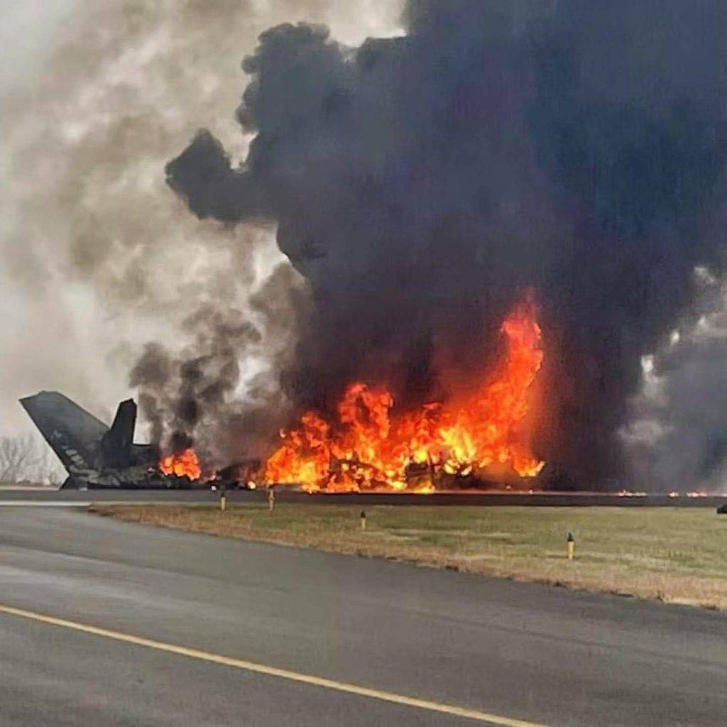 AC. RIGHT NOW, PLANE WITH MORE THAN 244 ONBOARD JUST CRASH…